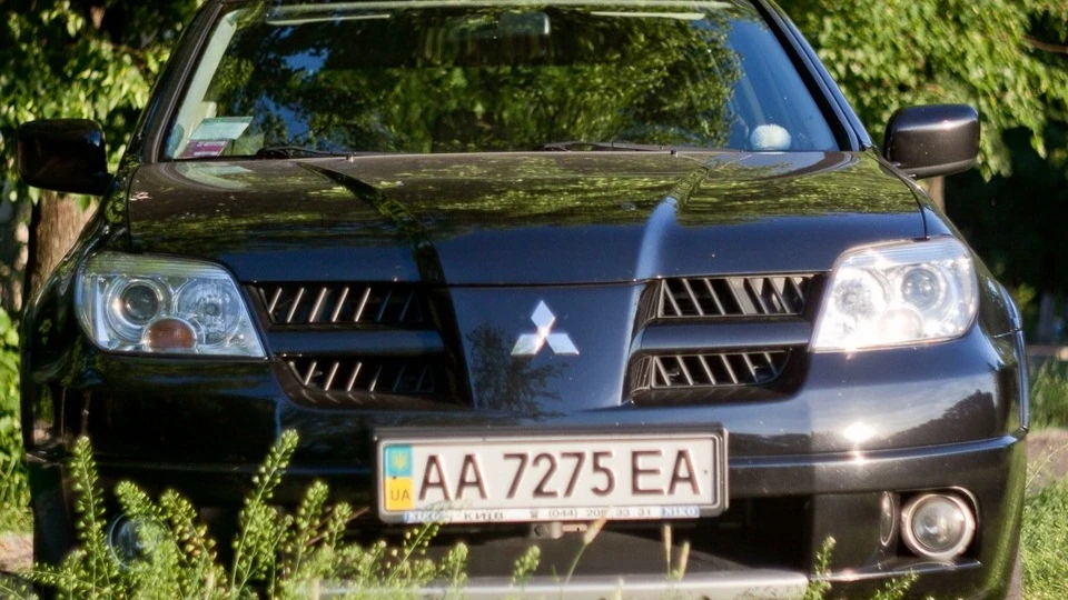 Mitsubishi Outlander БукашкОвоз 3