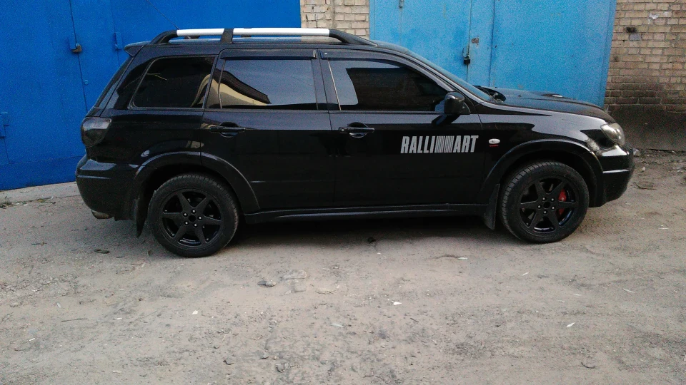 Mitsubishi Outlander EVO 2