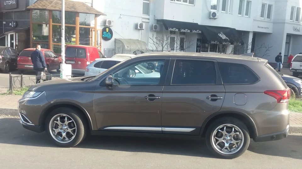 Mitsubishi Outlander III 2,4l 🇺🇦+🇯🇵+🇺🇸 4