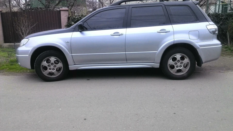 Mitsubishi Outlander Мівек-Шмівек 2