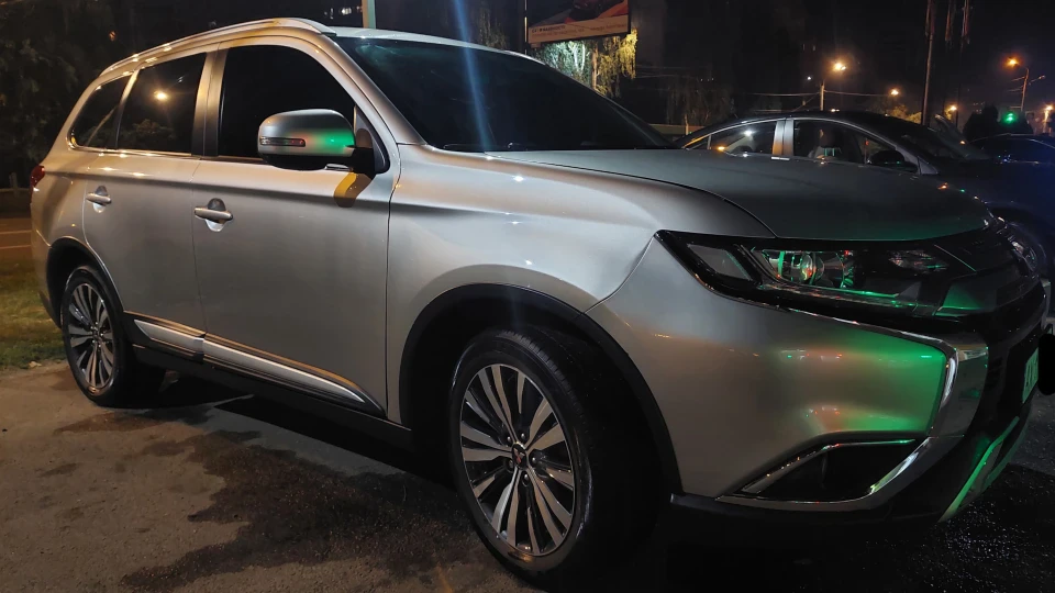 Mitsubishi Outlander Молодший) 2
