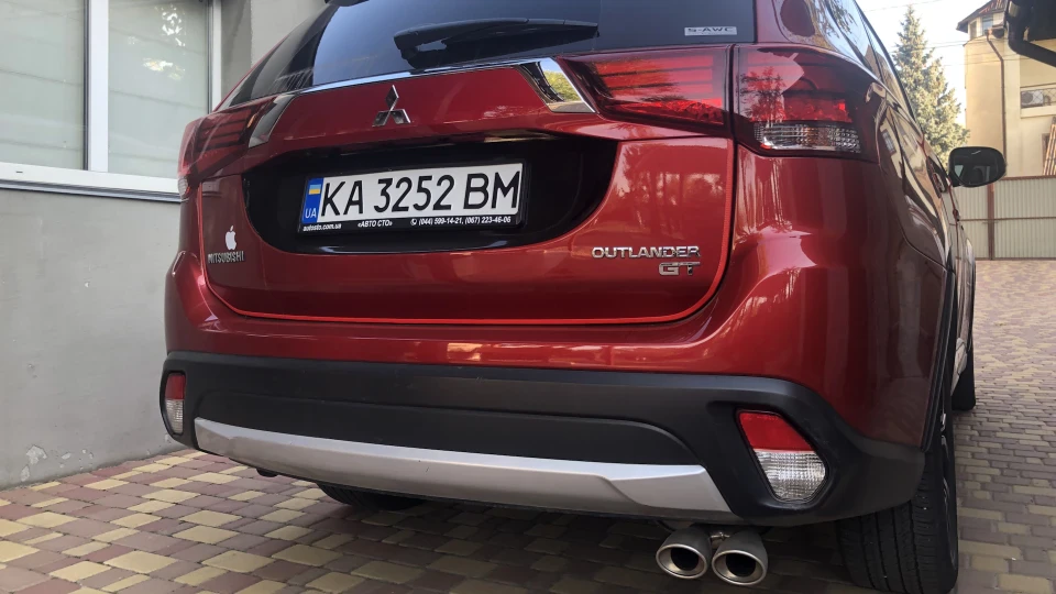 Mitsubishi Outlander Outlander 3 GT 4