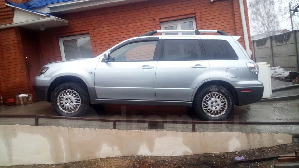 Mitsubishi Outlander PowerWolf 2