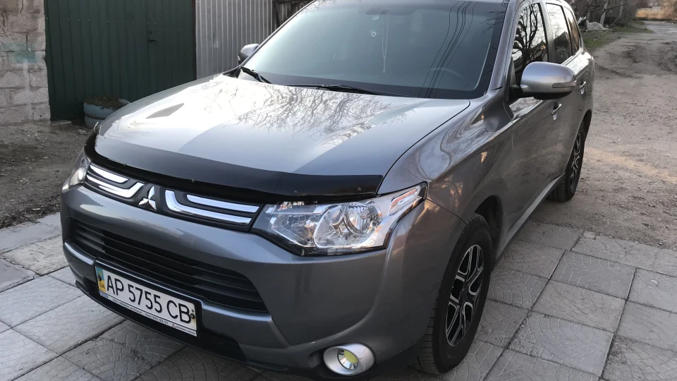 Mitsubishi Outlander SE