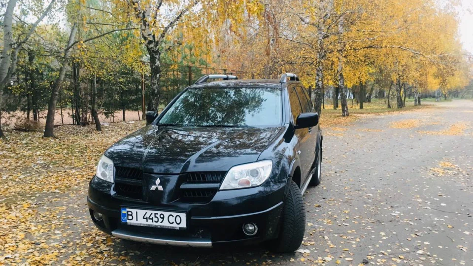 Mitsubishi Outlander Sport 2