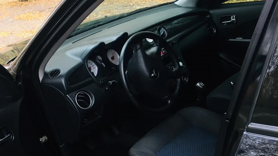 Mitsubishi Outlander Sport 4