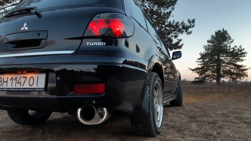 Mitsubishi Outlander TurbEvo 2.0 2