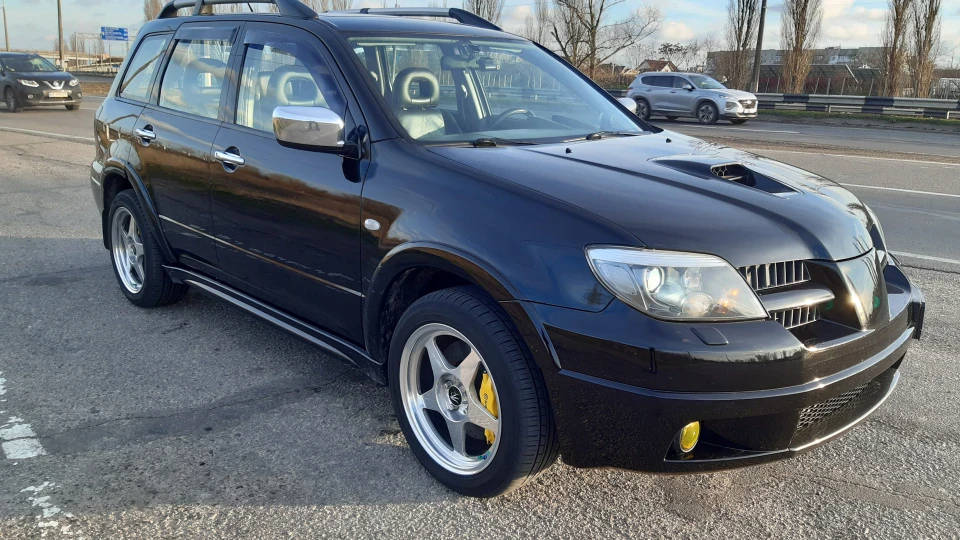 Mitsubishi Outlander TurbEvo 2.0 3