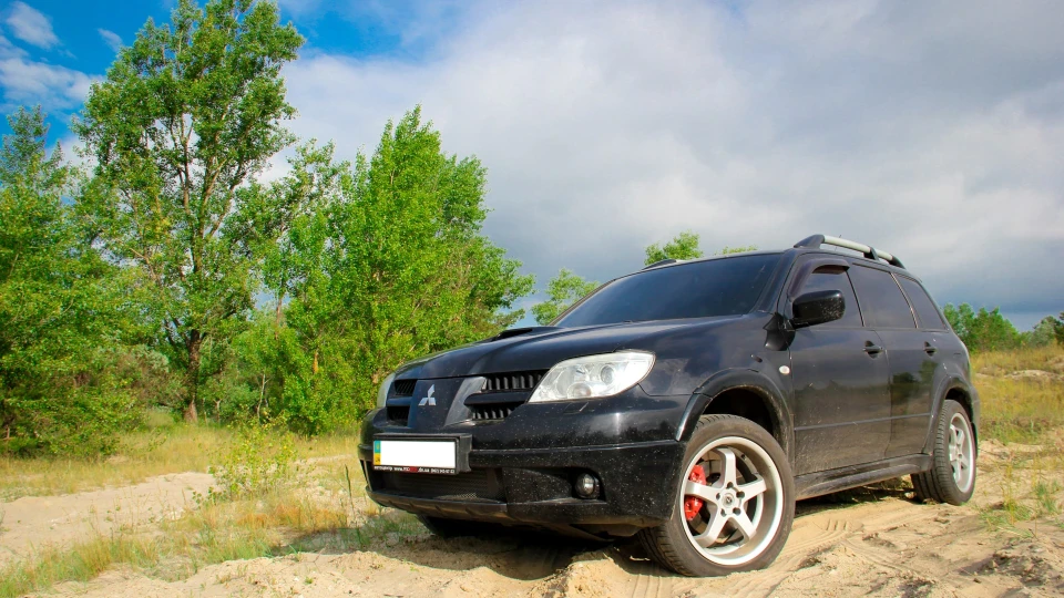 Mitsubishi Outlander Turbo 2