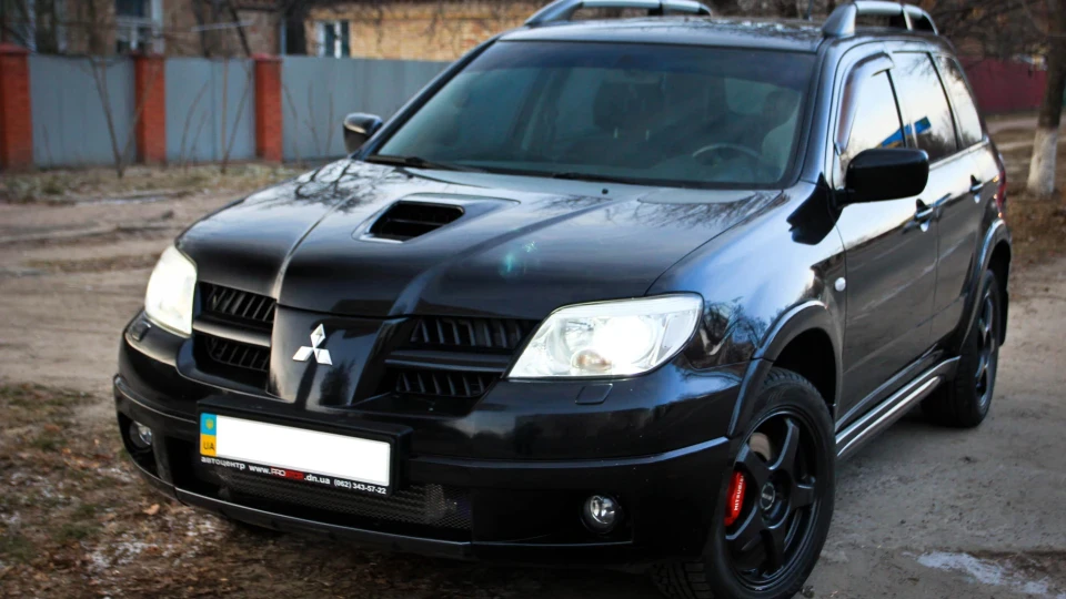 Mitsubishi Outlander Turbo 3