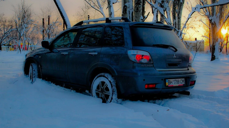 Mitsubishi Outlander Turbo 2