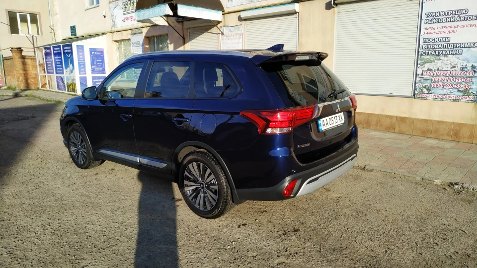 Mitsubishi Outlander ULTIMATE 2,4 CVT
