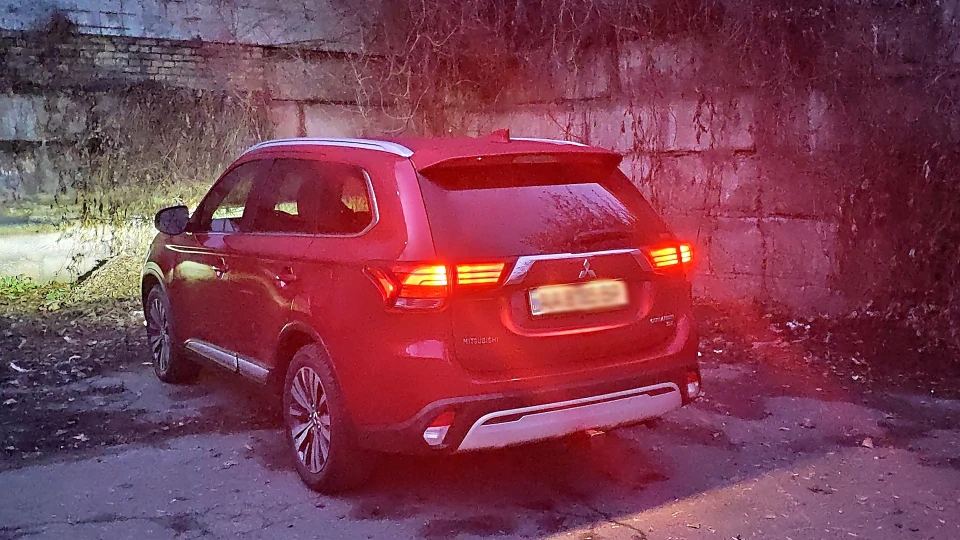 Mitsubishi Outlander Ultimate 5