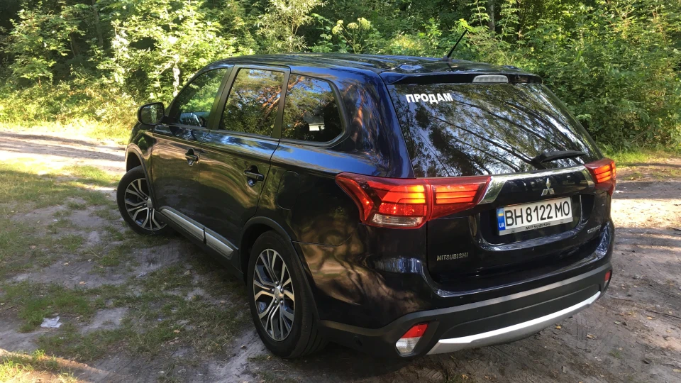 Mitsubishi Outlander USA 2