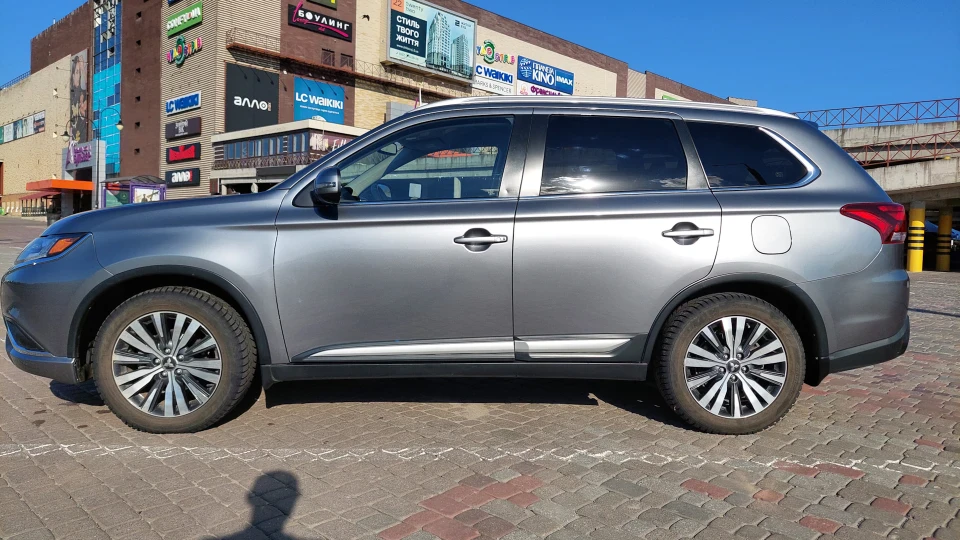 Mitsubishi Outlander #Варік# 4