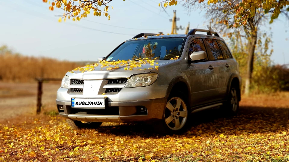 Mitsubishi Outlander *Великан
