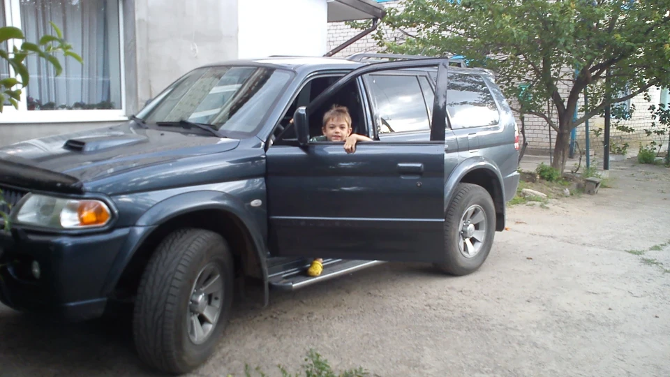 Mitsubishi Pajero Sport 2