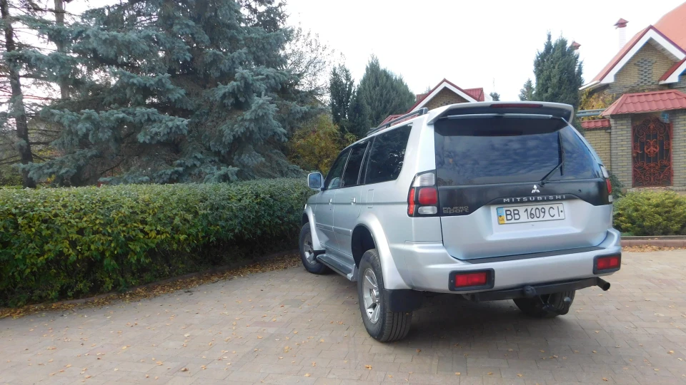 Mitsubishi Pajero Sport 3