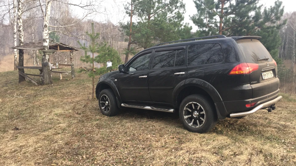 Mitsubishi Pajero Sport 4