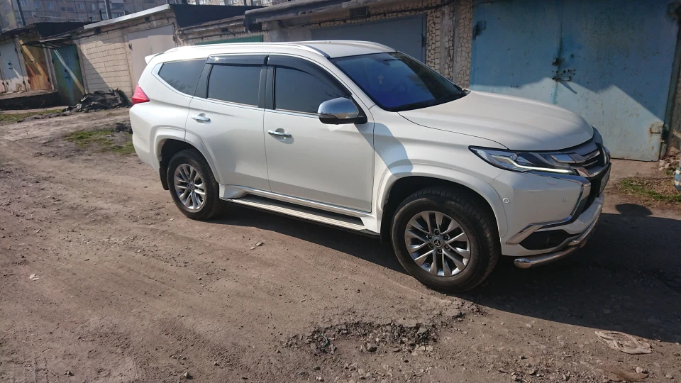 Mitsubishi Pajero Sport