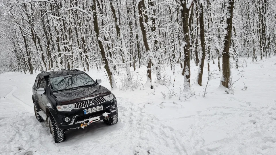 Mitsubishi Pajero Sport 2