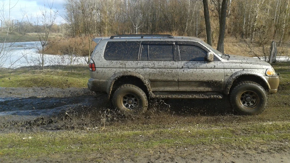 Mitsubishi Pajero Sport 4