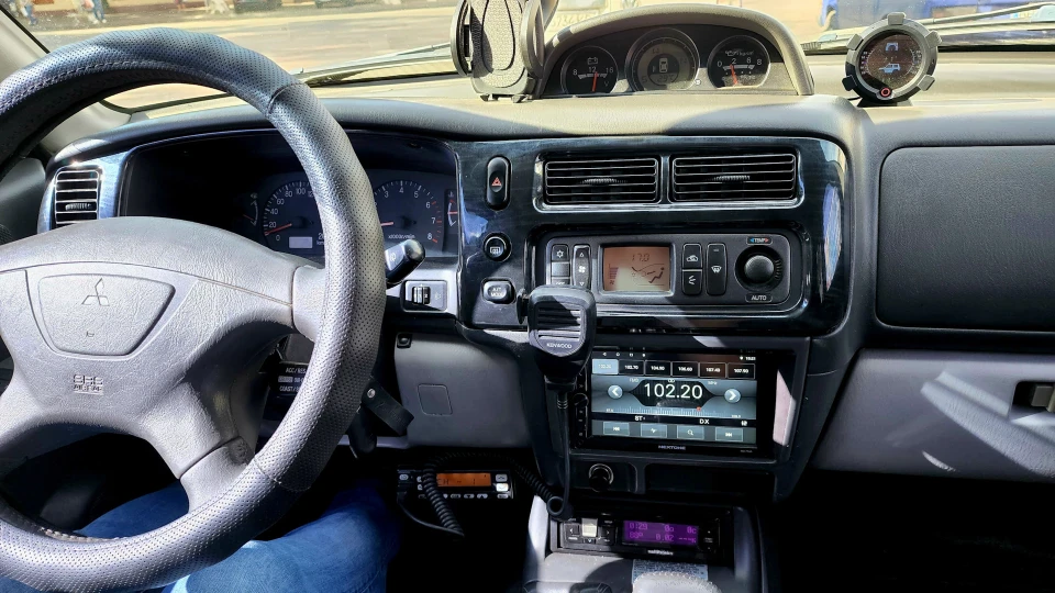 Mitsubishi Pajero Sport 2
