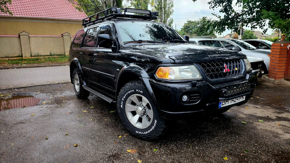 Mitsubishi Pajero Sport 4