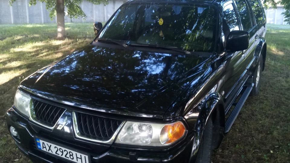 Mitsubishi Pajero Sport 3
