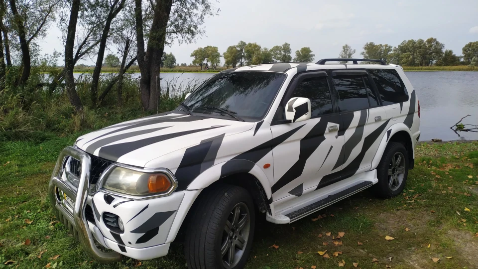 Mitsubishi Pajero Sport 2