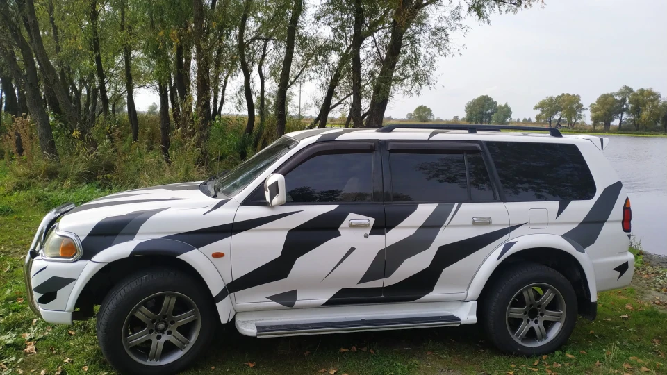 Mitsubishi Pajero Sport 3