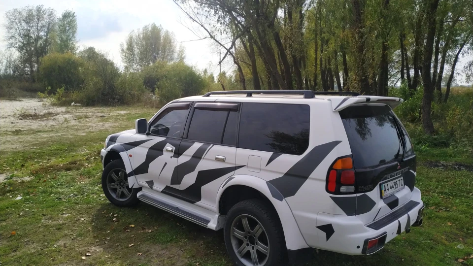 Mitsubishi Pajero Sport 4