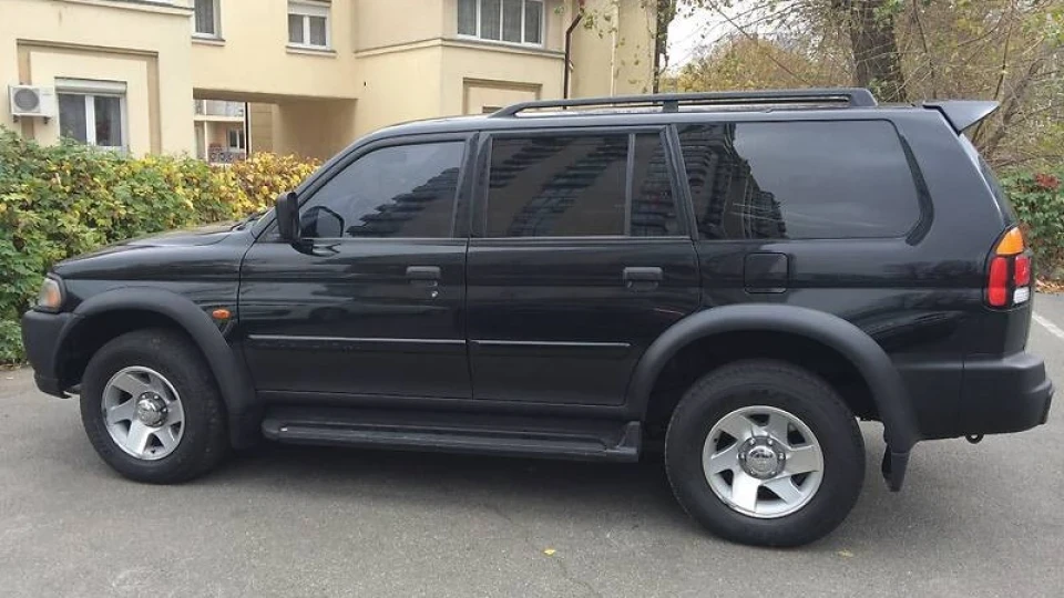 Mitsubishi Pajero Sport 2