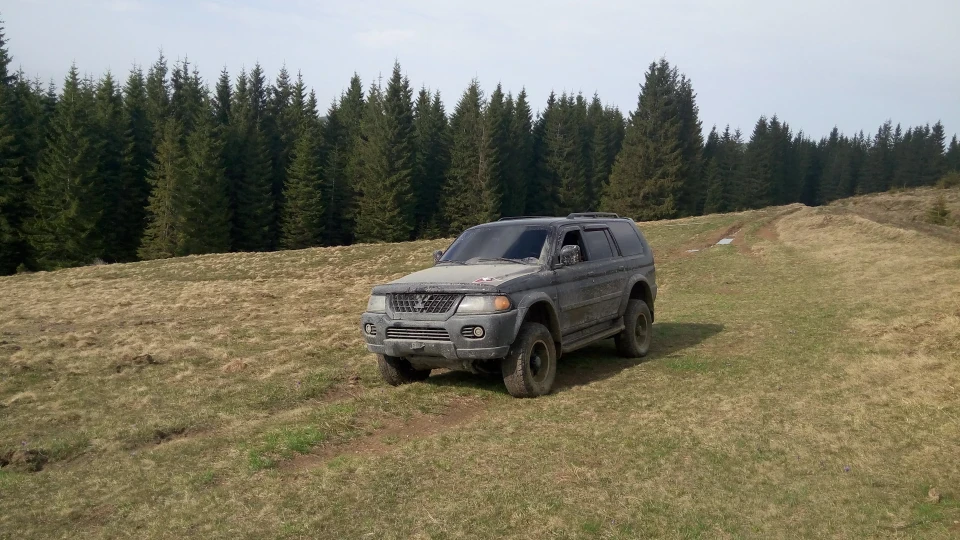 Mitsubishi Pajero Sport 4