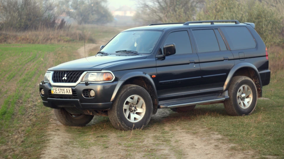Mitsubishi Pajero Sport 3