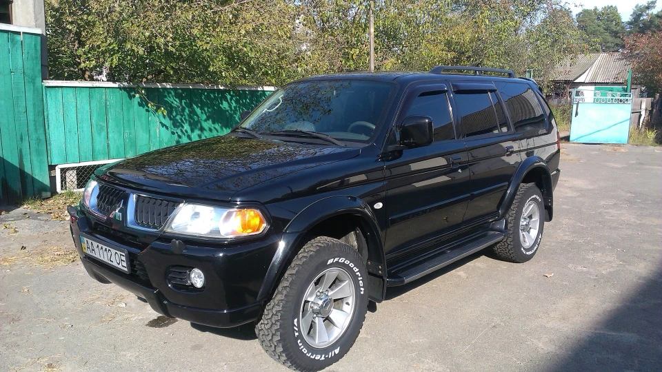 Mitsubishi Pajero Sport 2
