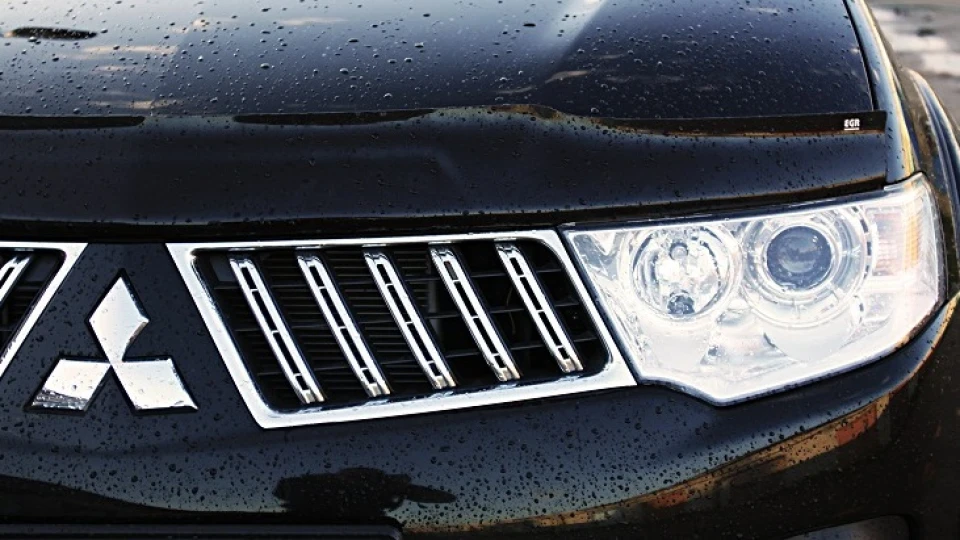 Mitsubishi Pajero Sport 2