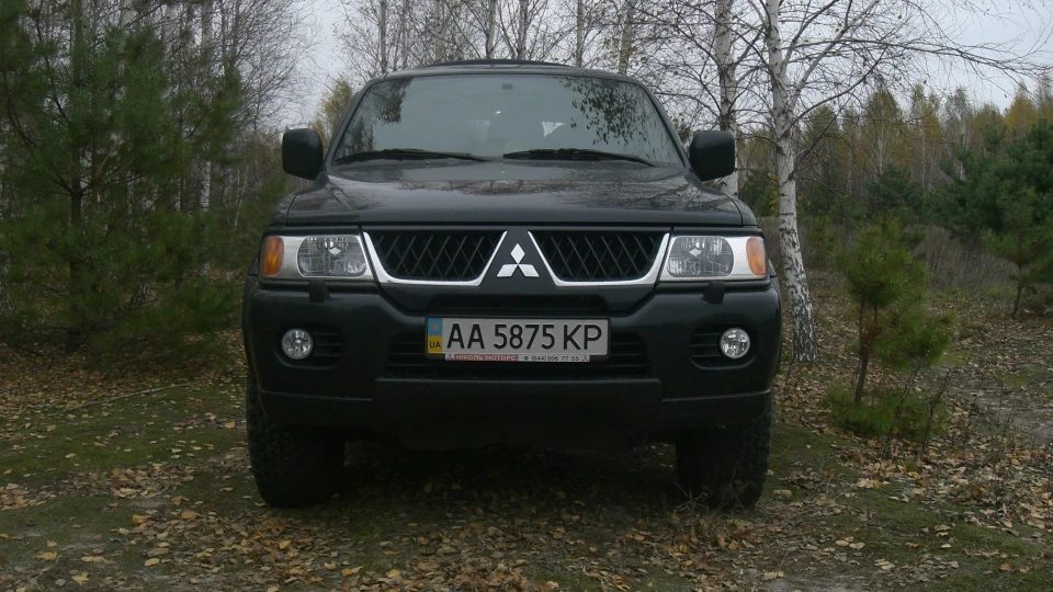 Mitsubishi Pajero Sport 3