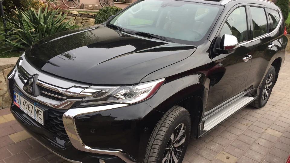 Mitsubishi Pajero Sport 2