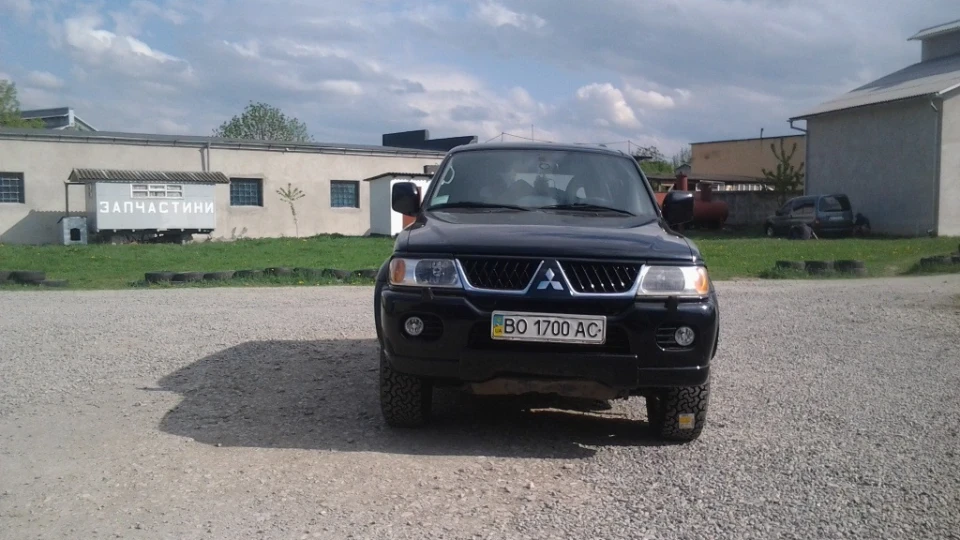 Mitsubishi Pajero Sport 3