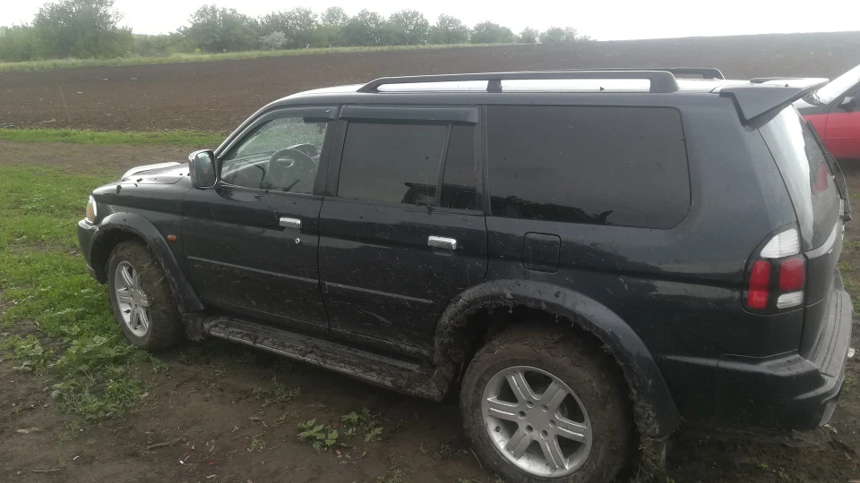 Mitsubishi Pajero Sport 3