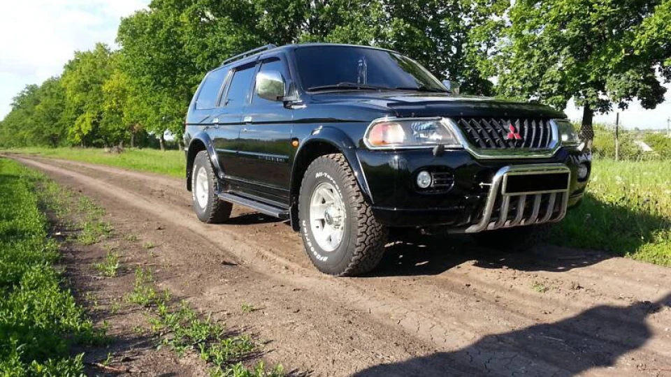 Mitsubishi Pajero Sport 3