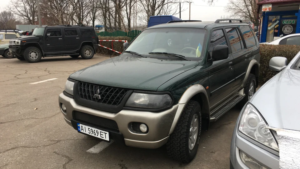 Mitsubishi Pajero Sport 2