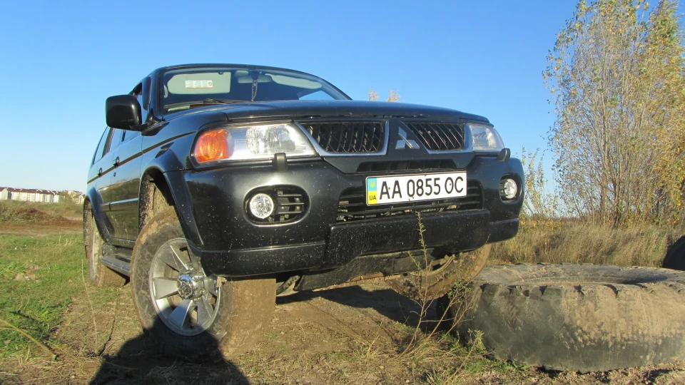 Mitsubishi Pajero Sport 3