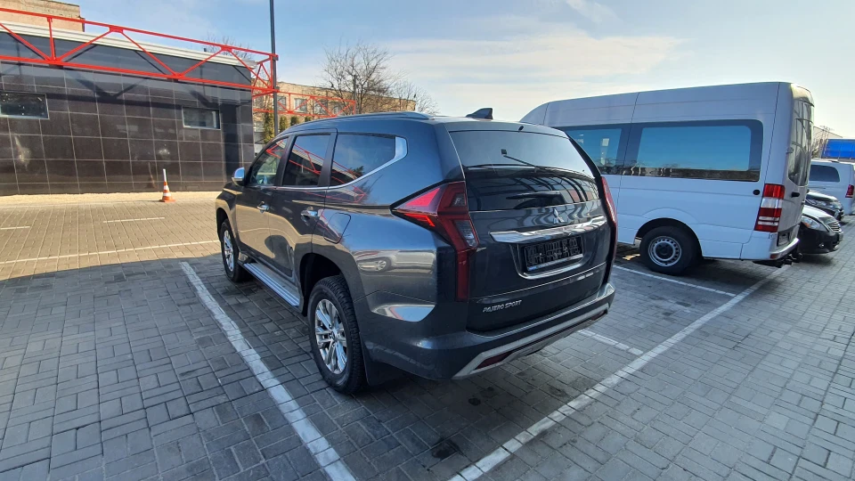 Mitsubishi Pajero Sport 2,4 diesel 6МКПП 2