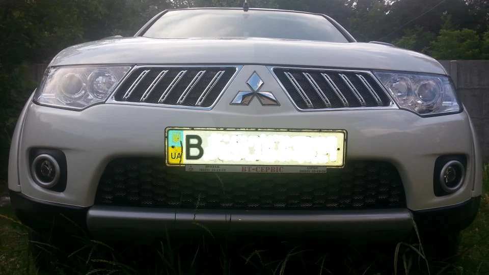 Mitsubishi Pajero Sport 2.5 D MT Барс 2