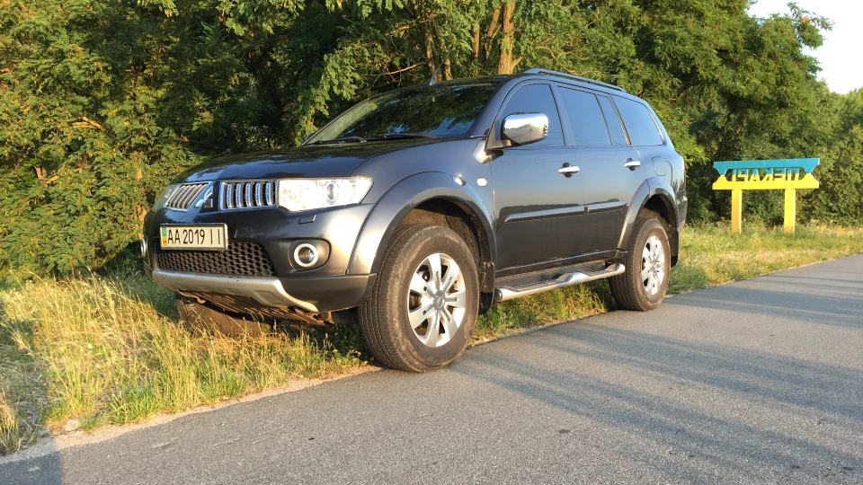 Mitsubishi Pajero Sport 2.5 DI-D