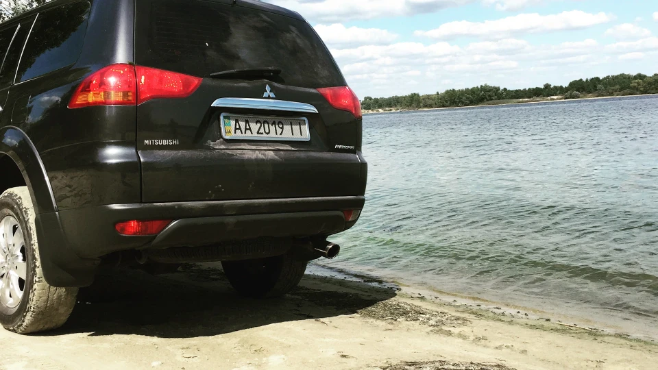 Mitsubishi Pajero Sport 2.5 DI-D 4