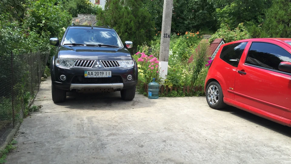 Mitsubishi Pajero Sport 2.5 DI-D 5