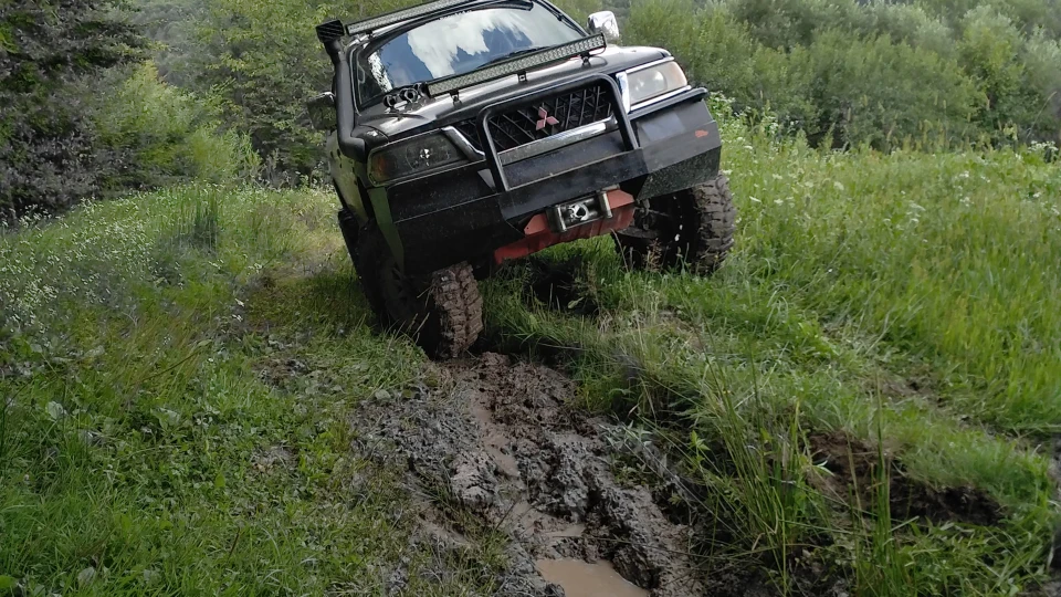 Mitsubishi Pajero Sport 2.5 турбо дизель 3
